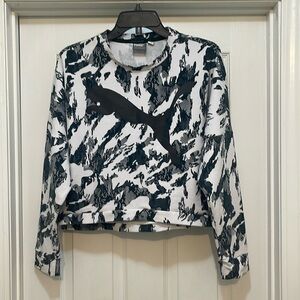 Puma - Crewneck cropped athletic top - black & white camo - logo - size L/G